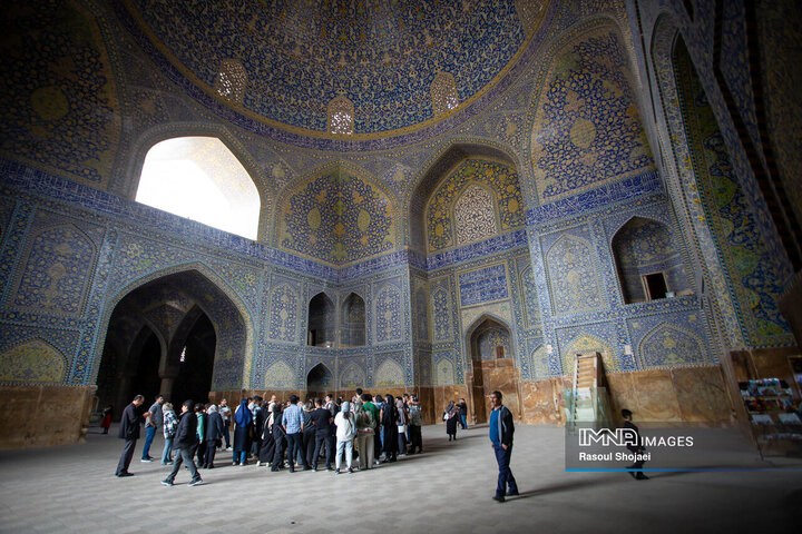 میدان امام(ره) اصفهان میزبان مسافران نوروزی