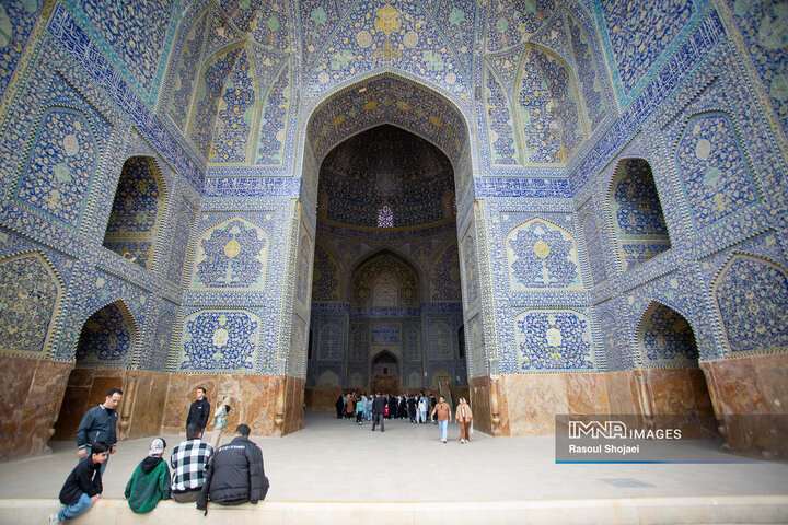 میدان امام(ره) اصفهان میزبان مسافران نوروزی