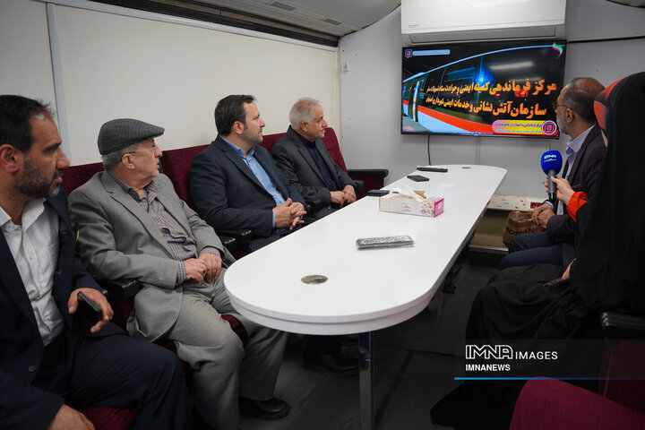 بازدید رئیس و اعضای شورای شهر اصفهان از مجموعه باغ فدک