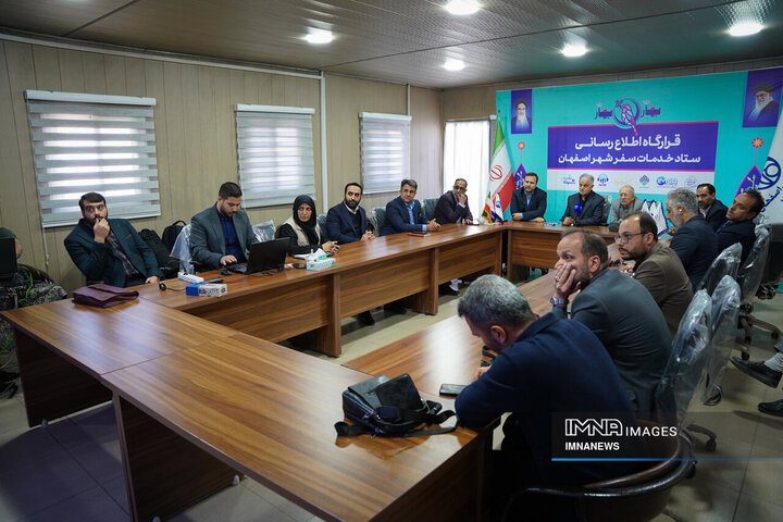 بازدید رئیس و اعضای شورای شهر اصفهان از مجموعه باغ فدک