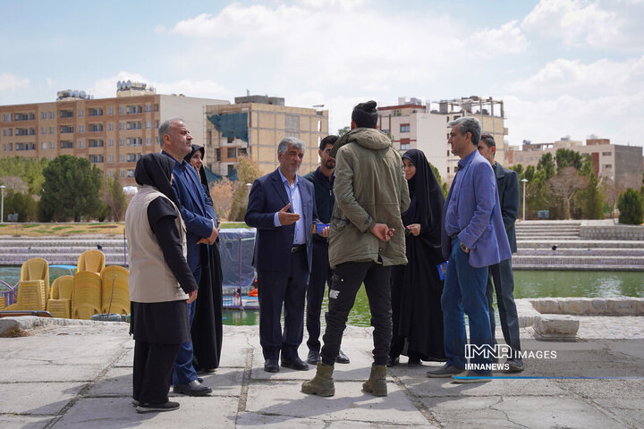 بازدید رئیس و اعضای شورای شهر اصفهان از مجموعه باغ فدک