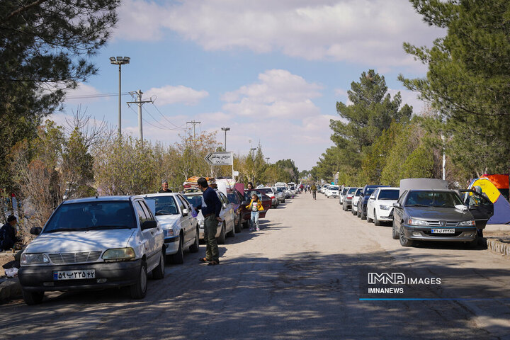 حال و هوای باغ فدک در پنجمین روز از تعطیلات نوروزی