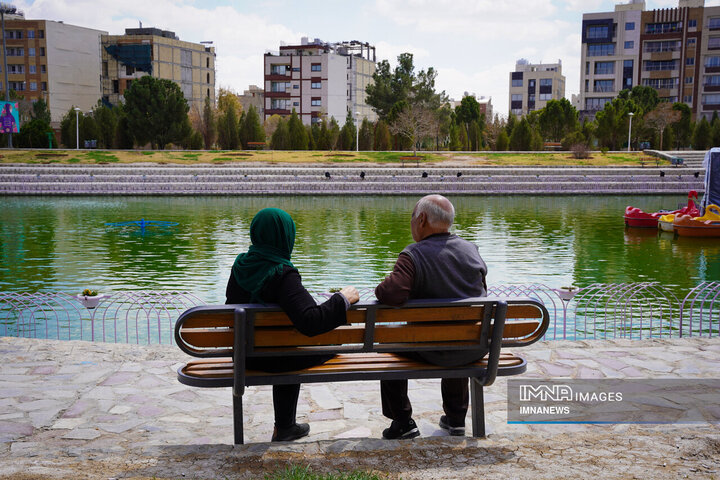 حال و هوای باغ فدک در پنجمین روز از تعطیلات نوروزی