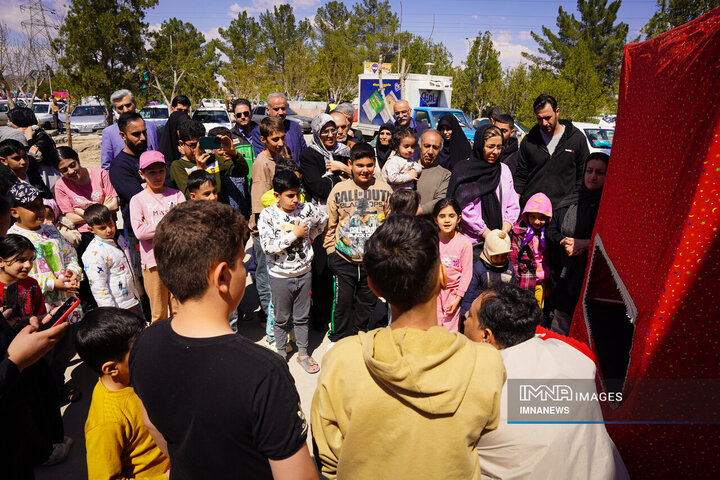 حال و هوای باغ فدک در پنجمین روز از تعطیلات نوروزی