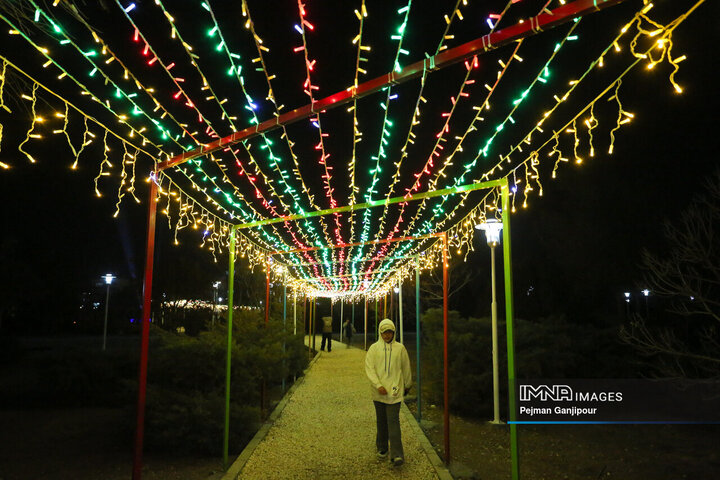 حال و هوای باغ فدک در پنجمین روز از تعطیلات نوروزی