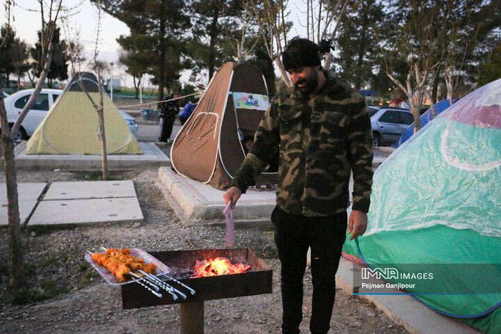 حال و هوای باغ فدک در پنجمین روز از تعطیلات نوروزی