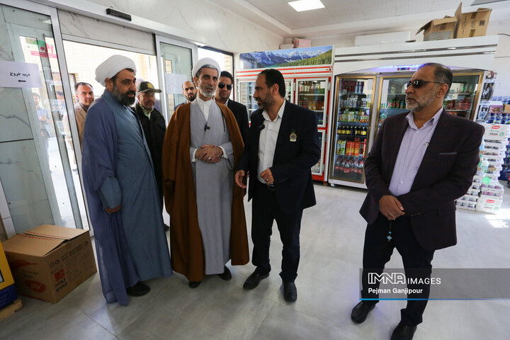 بازدید رئیس کل دادگستری استان اصفهان از مجموعه باغ فدک