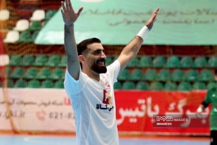 فاصله قرارداد فوتسال با فوتبال همچنان زیاد است/ به دنبال کسب قهرمانی در ایران و آسیا هستیم