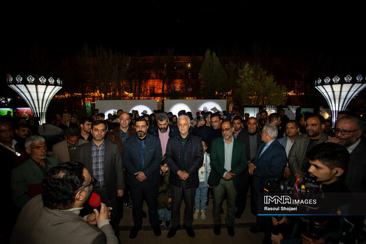 آیین بهره‌برداری از نخستین بازیکده نور کشور در اصفهان