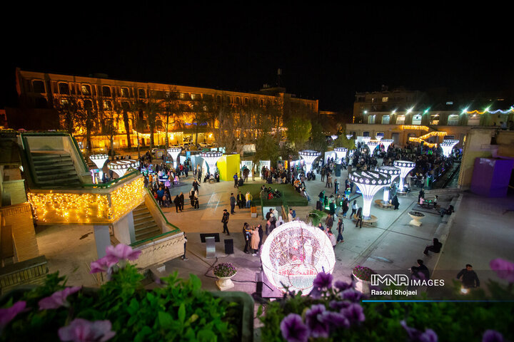 آیین بهره‌برداری از نخستین بازیکده نور کشور در اصفهان