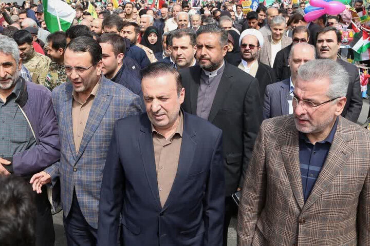 ملت ایران اجازه نمی‌دهد موضوع قدس به حاشیه برود