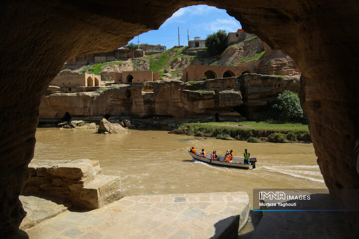 سازههای آبی شوشتر میزبان مسافران نوروزی