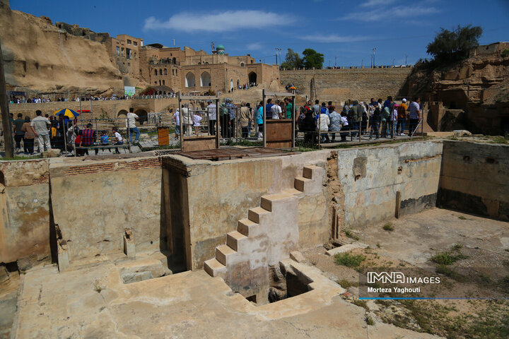 سازههای آبی شوشتر میزبان مسافران نوروزی