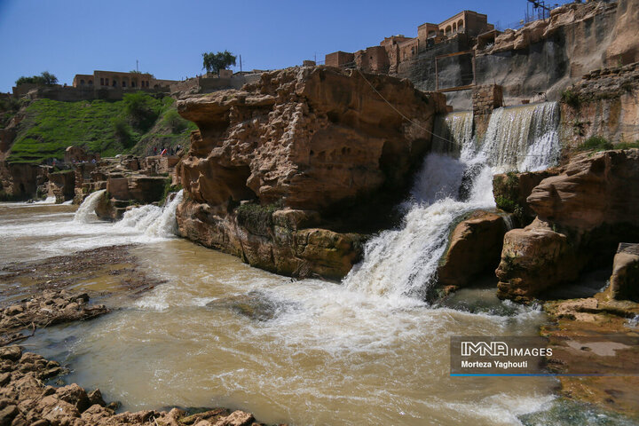 سازه‌های آبی شوشتر میزبان مسافران نوروزی