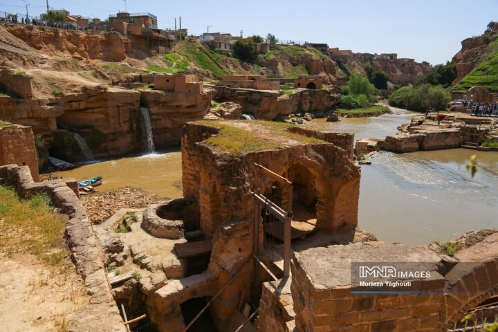 سازههای آبی شوشتر میزبان مسافران نوروزی