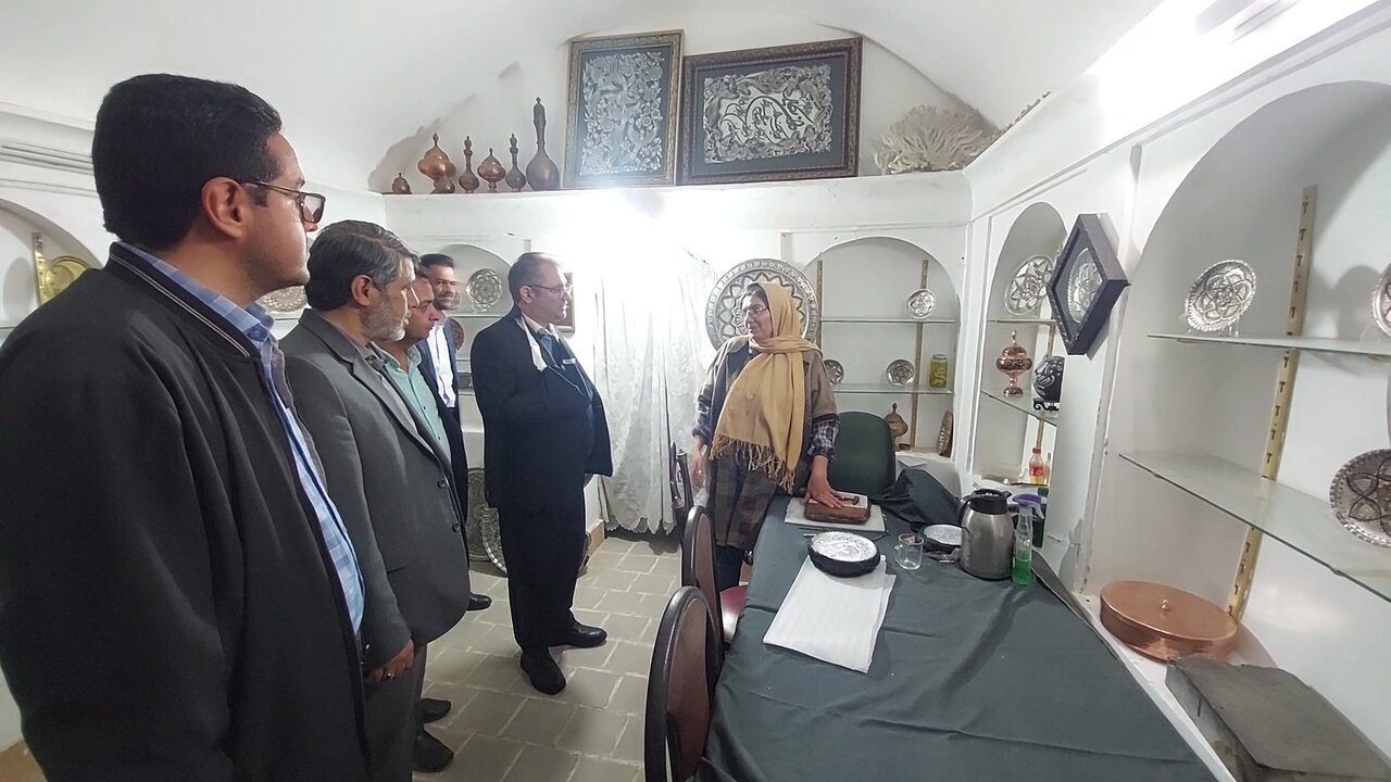 بازار تاریخی نایین می‌تواند یکی از زیباترین گذرهای صنایع دستی کشور شود