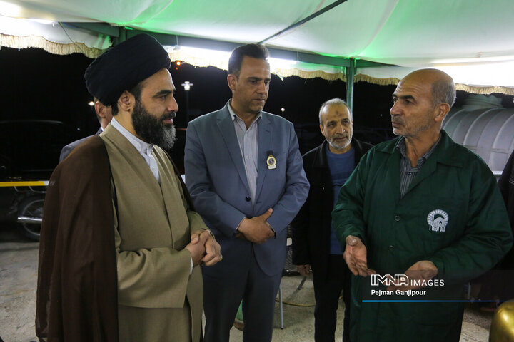 بازدید مسئولان از باغ فدک در نهمین روز از تعطیلات نوروزی