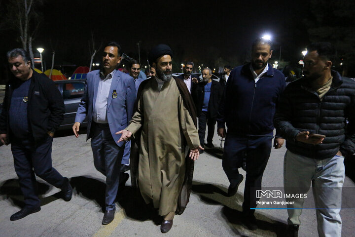 بازدید مسئولان از باغ فدک در نهمین روز از تعطیلات نوروزی