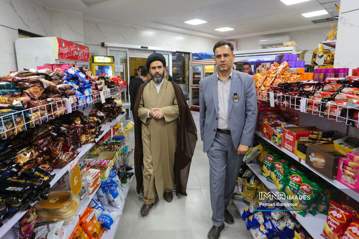 بازدید مسئولان از باغ فدک در نهمین روز از تعطیلات نوروزی