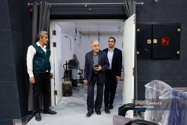 بازدید اعضای شورای شهر اصفهان از شهربازی شهر رویاها