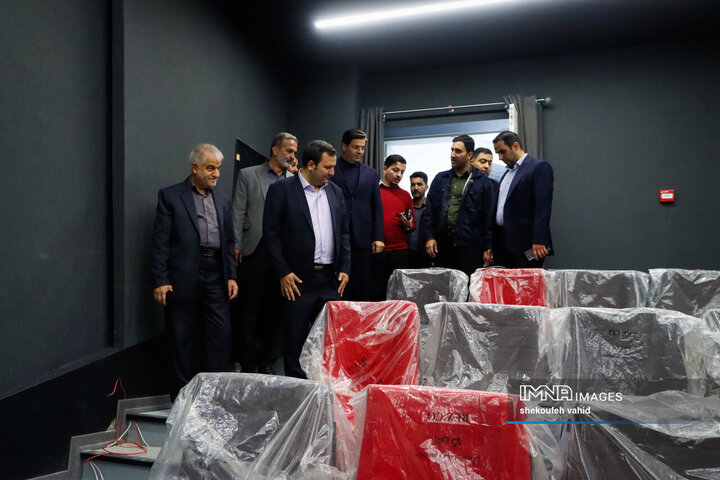 بازدید اعضای شورای شهر اصفهان از شهربازی شهر رویاها