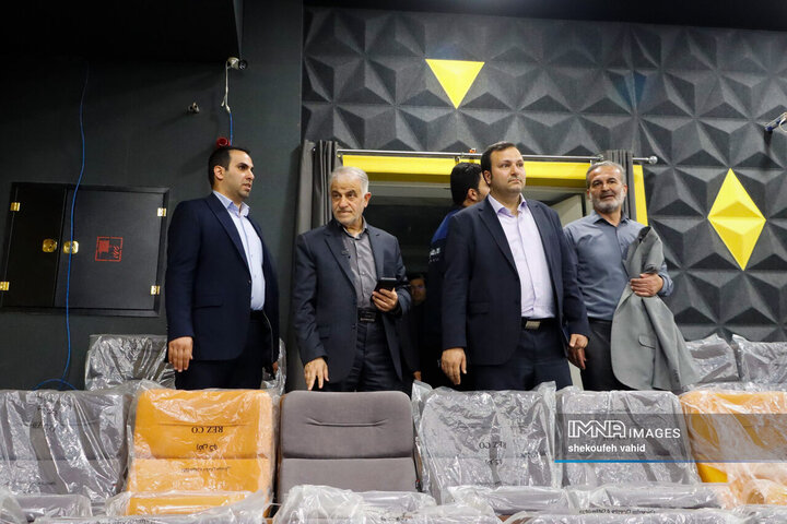 بازدید اعضای شورای شهر اصفهان از شهربازی شهر رویاها