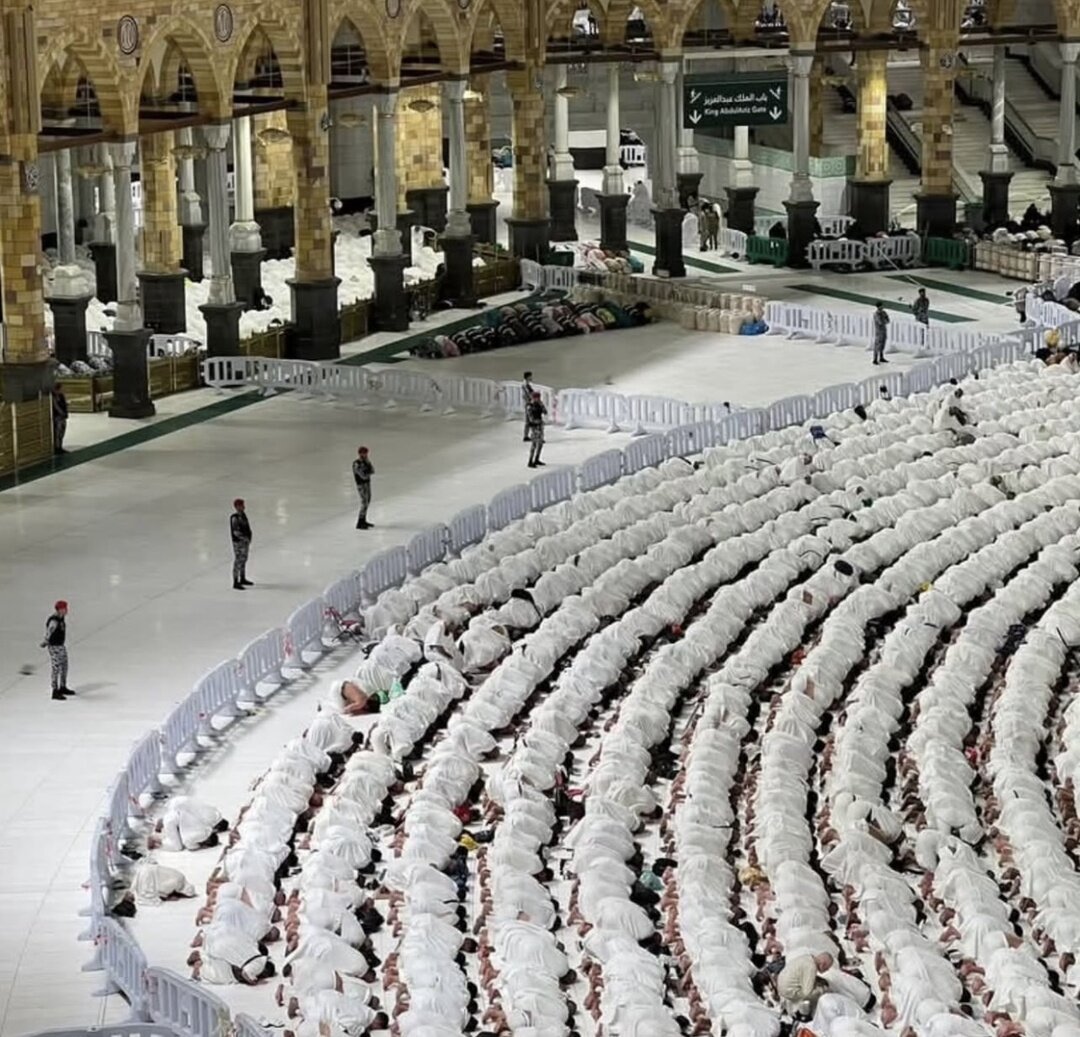 برگزاری نماز عید فطر در مسجدالحرام +عکس