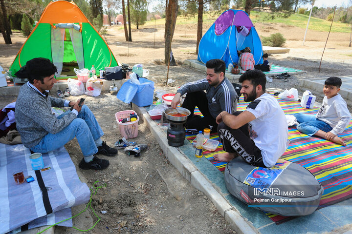 دهمین روز از تعطیلات نوروزی در باغ فدک