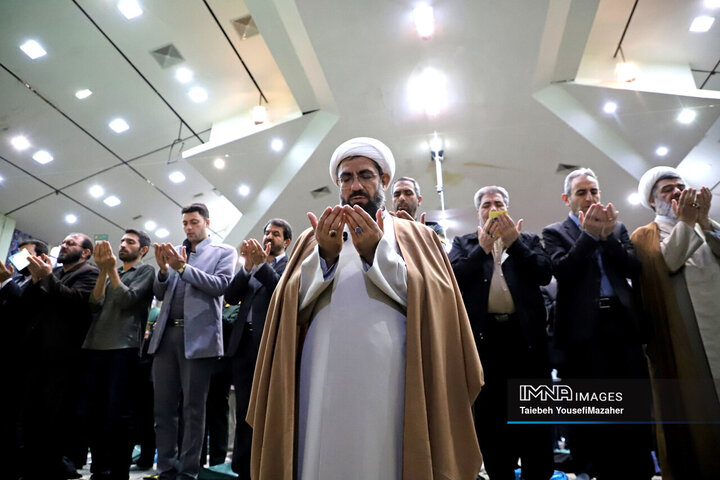 اقامه نماز عید سعید فطر در همدان