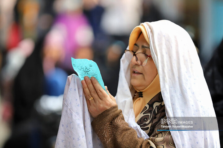 اقامه نماز عید سعید فطر در همدان
