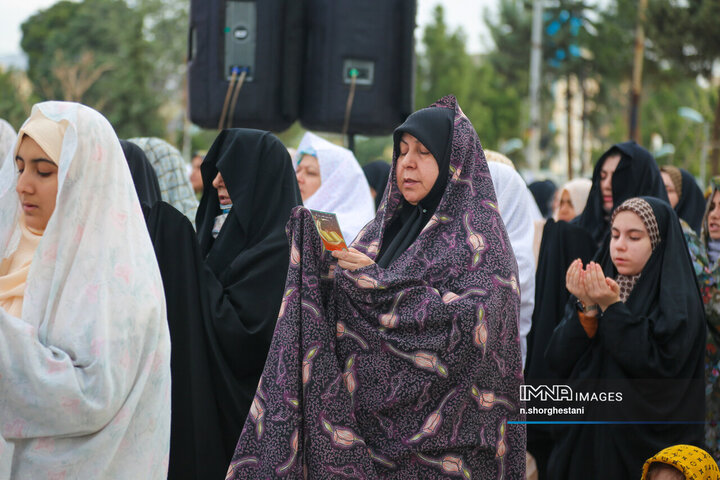 اقامه نماز عید سعید فطر در کرج