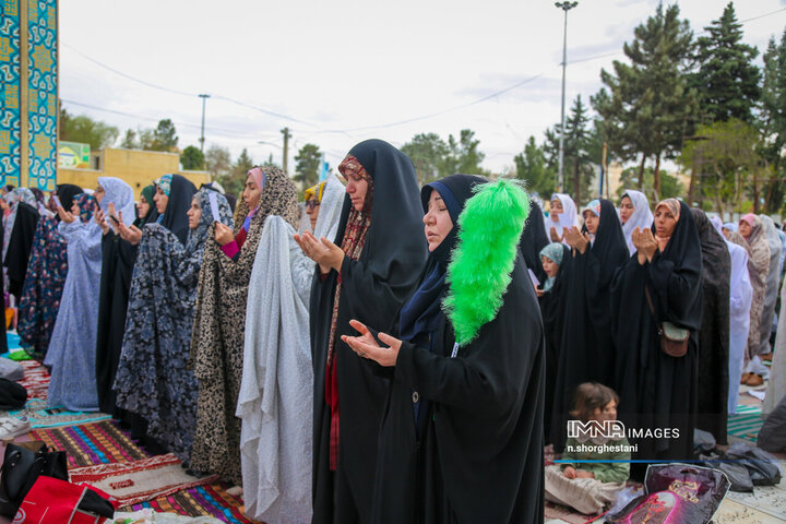 اقامه نماز عید سعید فطر در کرج