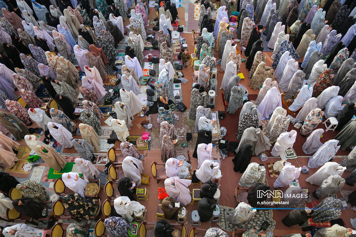 اقامه نماز عید سعید فطر در کرج