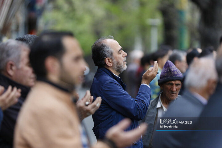 اقامه نماز عید سعید فطر در تبریز