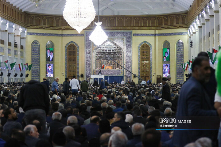 اقامه نماز عید سعید فطر در تبریز