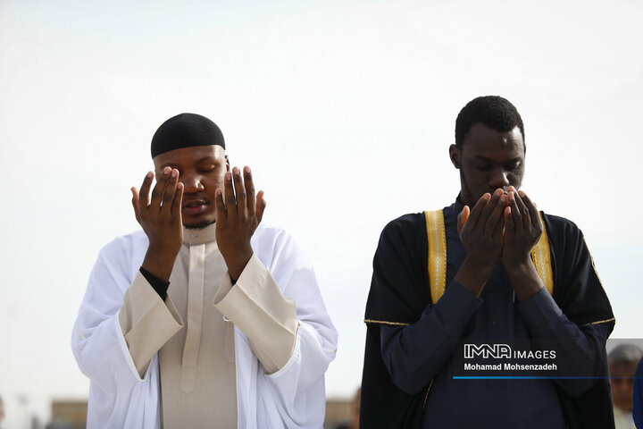 اقامه نماز عید سعید فطر در قم