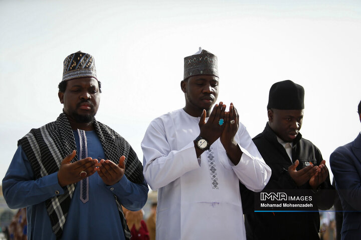 اقامه نماز عید سعید فطر در قم