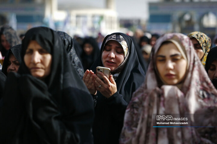 اقامه نماز عید سعید فطر در قم