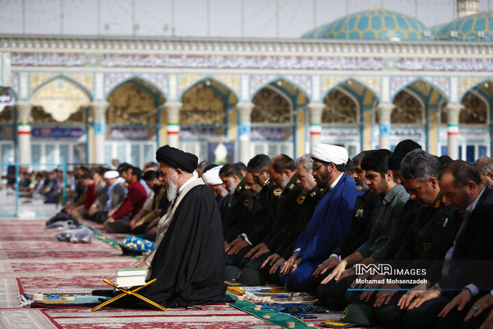 اقامه نماز عید سعید فطر در قم