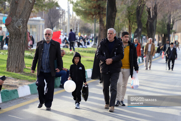اقامه نماز عید سعید فطر در شهرکرد