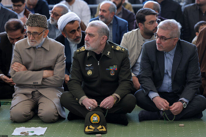 اقامه نماز عید سعید فطر به امامت رهبر انقلاب