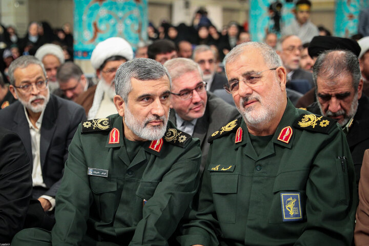 دیدار مسئولان نظام و سفرای کشورهای اسلامی با رهبر انقلاب