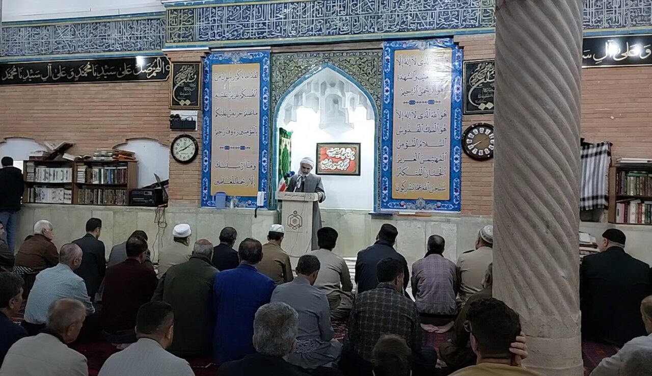 نماز عید فطر در استان کردستان اقامه شد