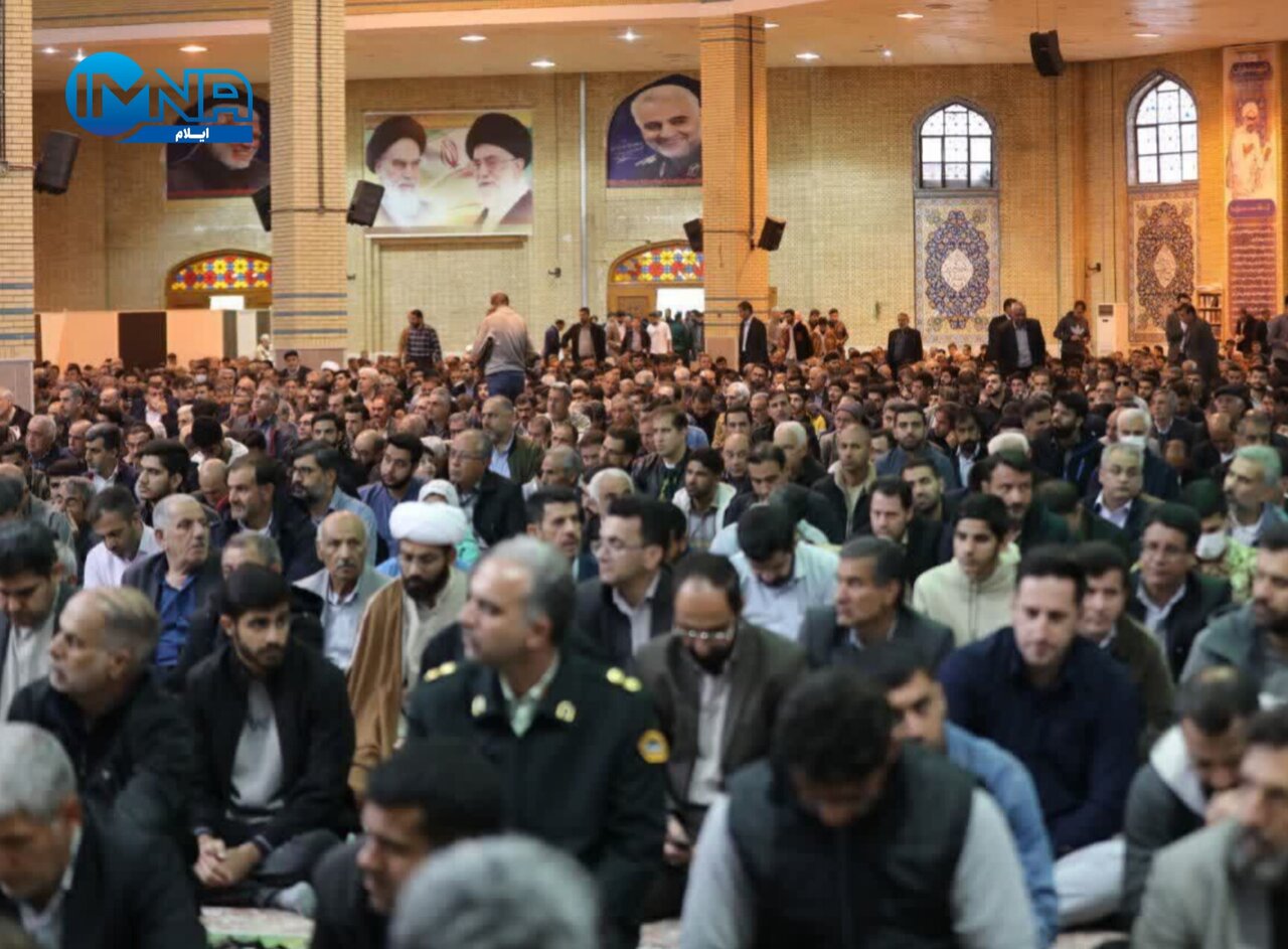 حضور پرشور مردم ایلام در نماز عید سعید فطر+ تصاویر