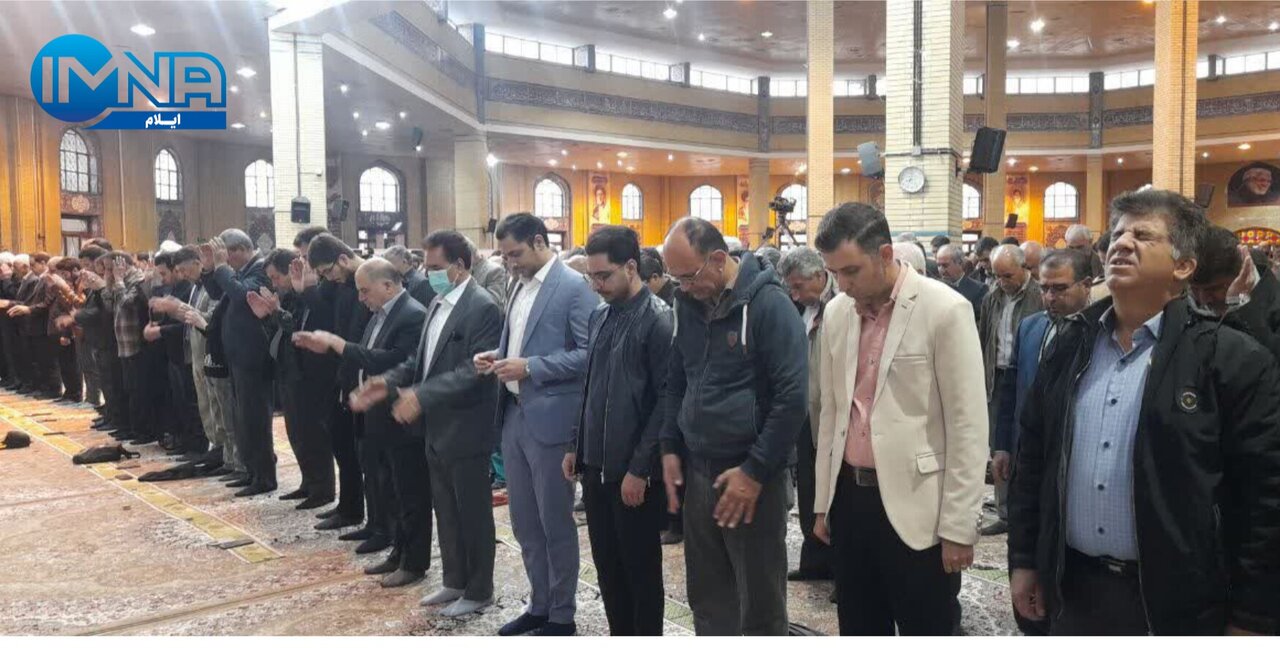 حضور پرشور مردم ایلام در نماز عید سعید فطر+ تصاویر