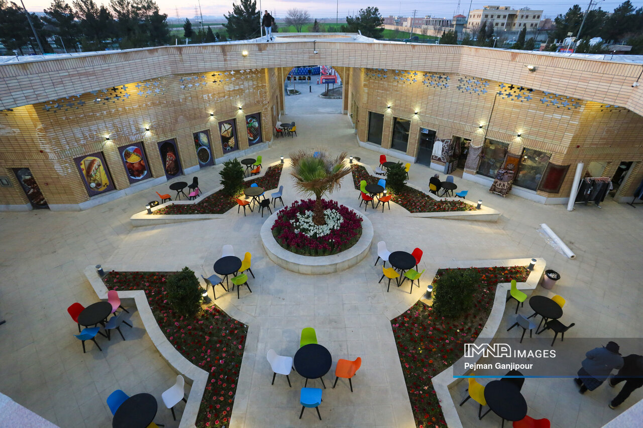 «باغ فدک» بهشتی در دل اصفهان؛ مأوایی برای مسافران نوروزی