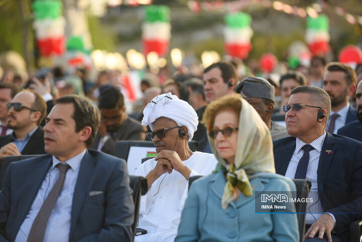 جشن ملی تکریم پرچم