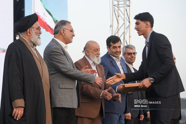 جشن ملی تکریم پرچم