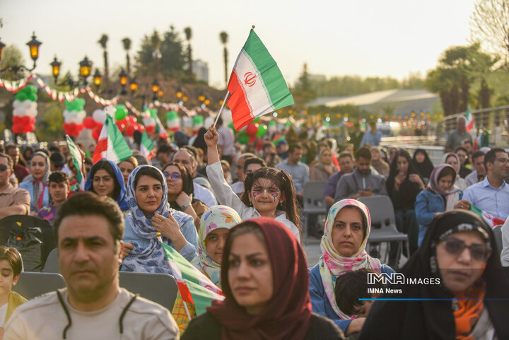 جشن ملی تکریم پرچم