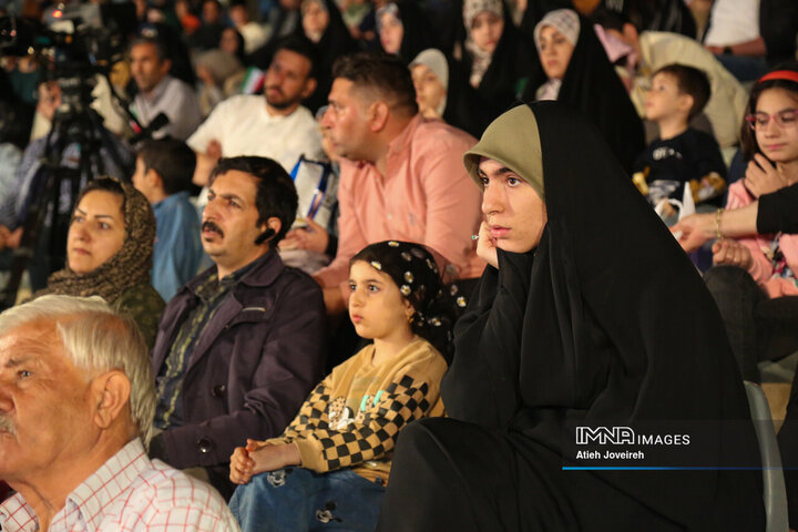 آیین اهتزاز پرچم مقدس جمهوری اسلامی ایران